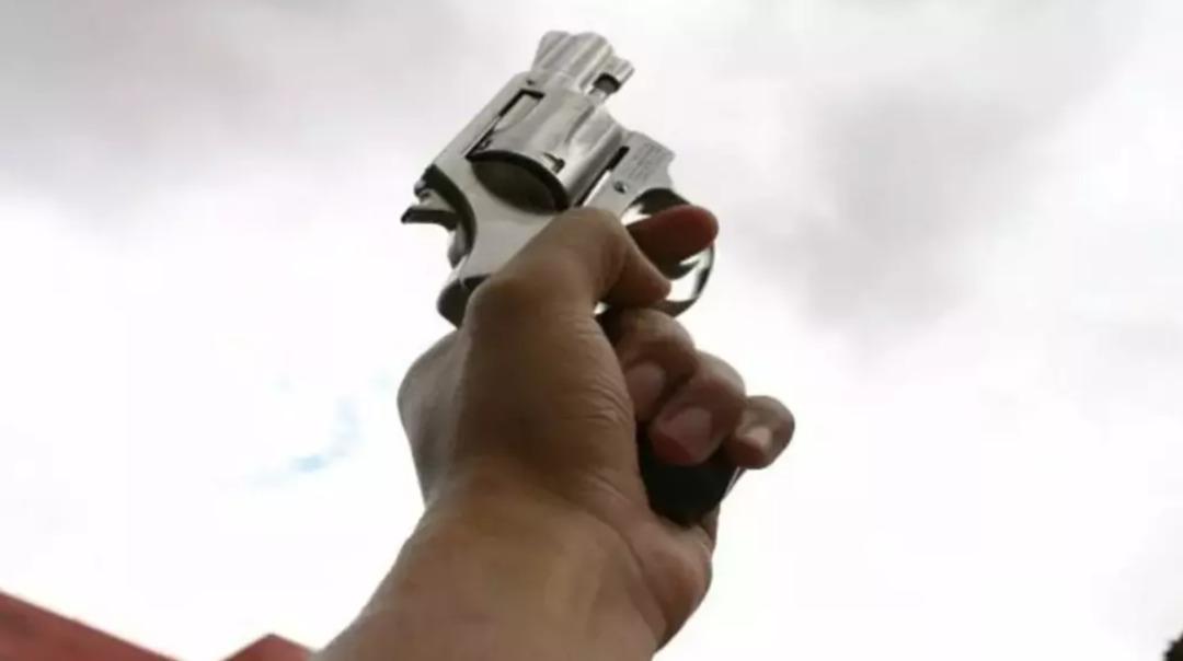 Trafikte yol kesen hapsi boylayacak! D&uuml;ğ&uuml;nde silah ve gaz fişeği atana ağır ceza 2