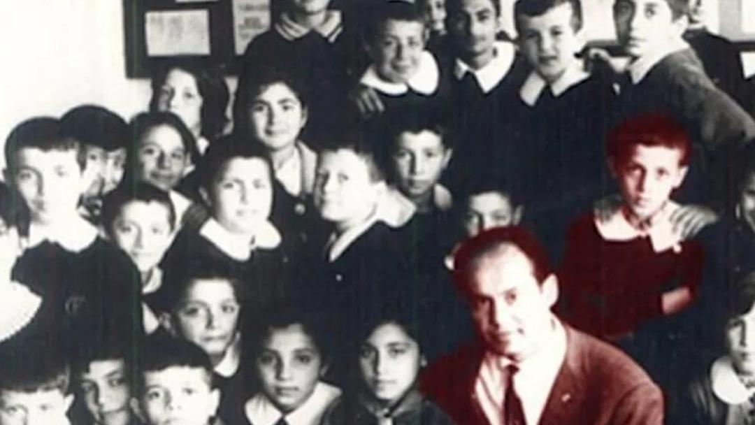 Cumhurbaşkanı Erdoğan ın &ouml;ğretmeni son yolculuğuna uğurlandı 1