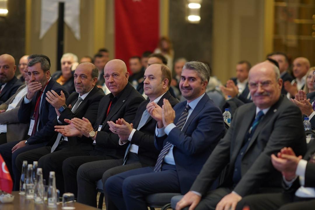 Marketler pazar g&uuml;n&uuml; kapanacak mı? Anlaştılar  Son s&ouml;z&uuml; s&ouml;ylemesini bekliyoruz  2