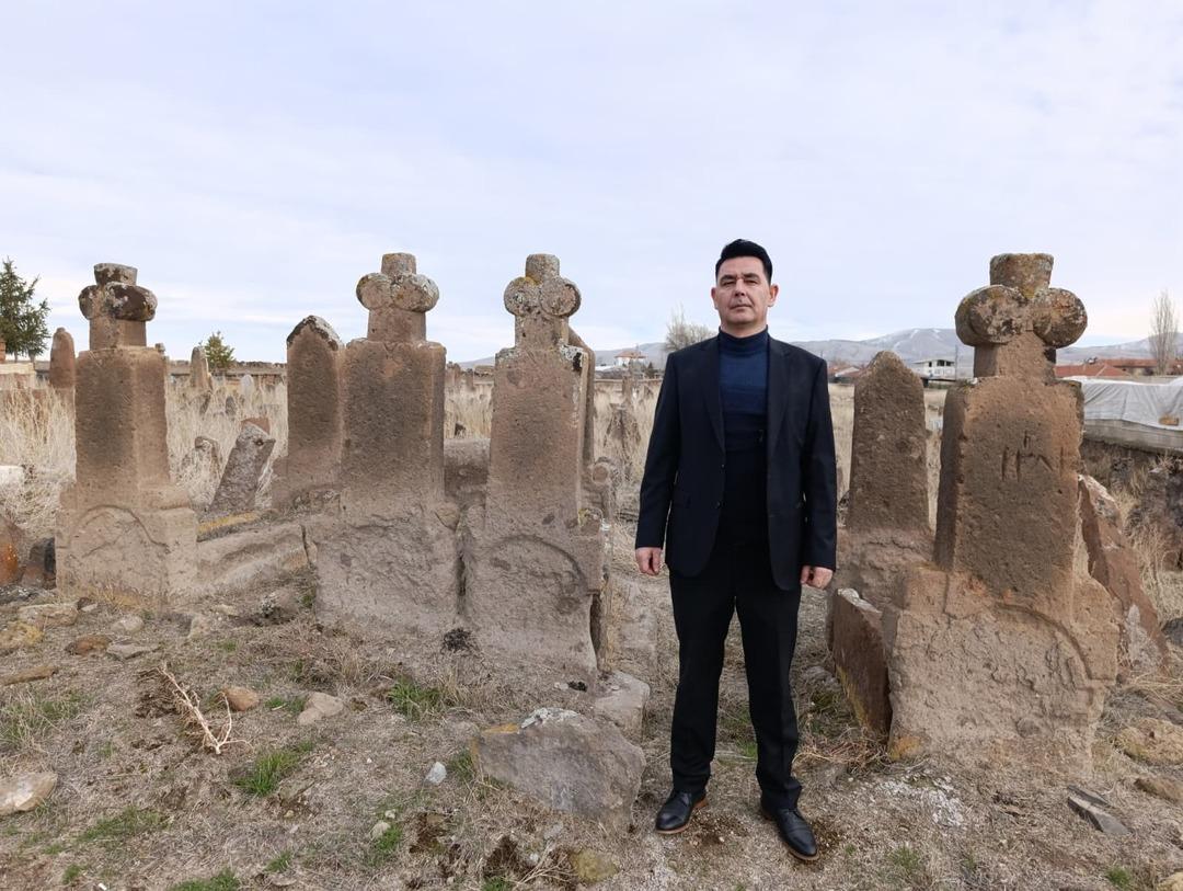 1000 yıllık mezar k&uuml;lt&uuml;r&uuml;! T&uuml;rk k&uuml;lt&uuml;r&uuml;n&uuml;n izlerine rastlandı 4