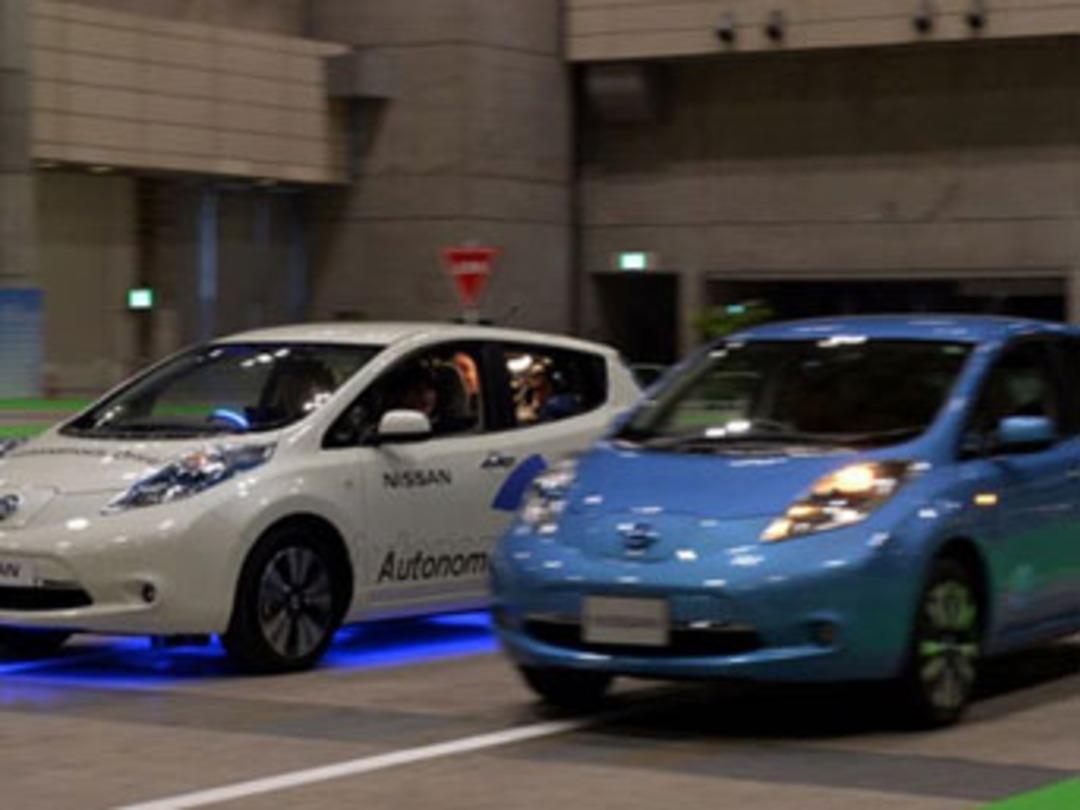 S&uuml;r&uuml;c&uuml;s&uuml;z elektrikli otomobil!