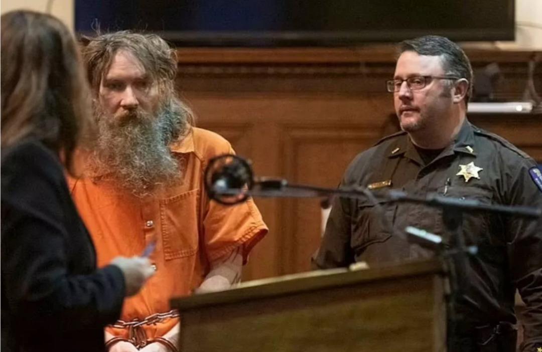 Noel g&uuml;n&uuml; korkun&ccedil; olay! Uygulamadan tanıştığı adamı &ouml;ld&uuml;r&uuml;p cinsel organını yemiş 1