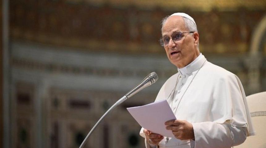 Papa&rsquo;dan Noel mesajında 'd&uuml;nya barışı' &ccedil;ağrısı