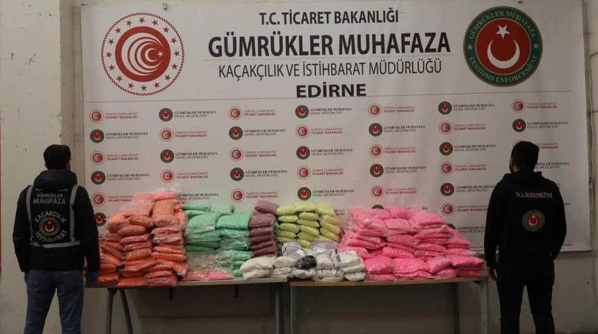 Yeni yıl &ouml;ncesi sınır kapılarında dev uyuşturucu operasyonu