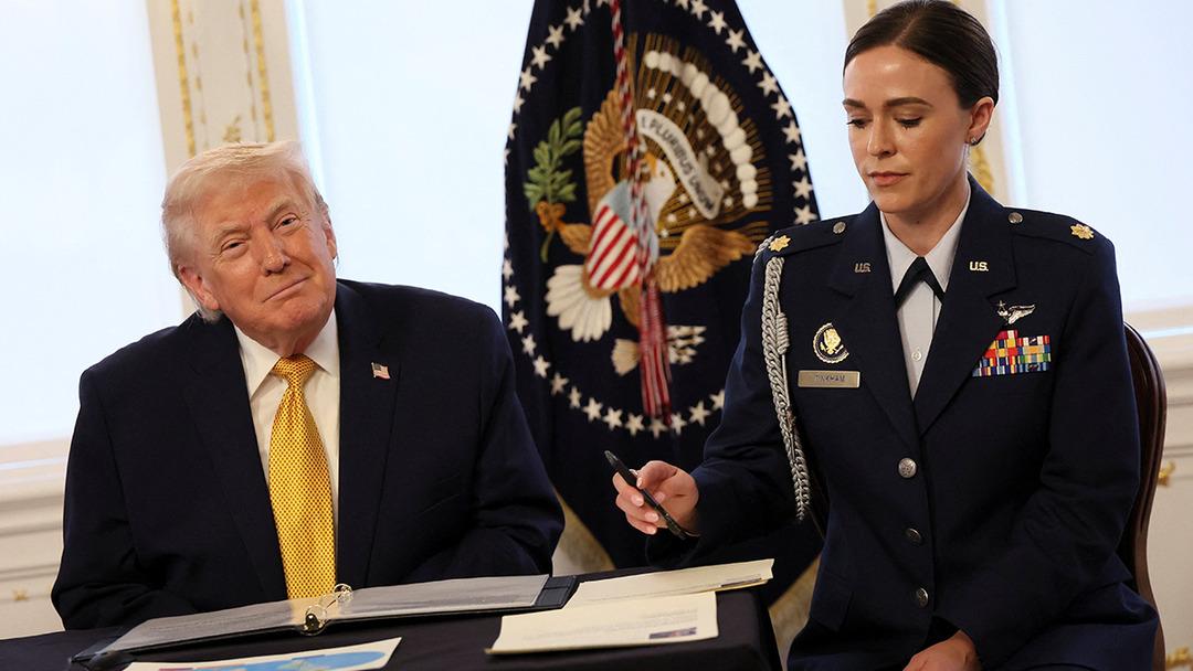 ABD Başkanı Trump resmen duyurdu: O &uuml;lkeye saldırı d&uuml;zenledik 2