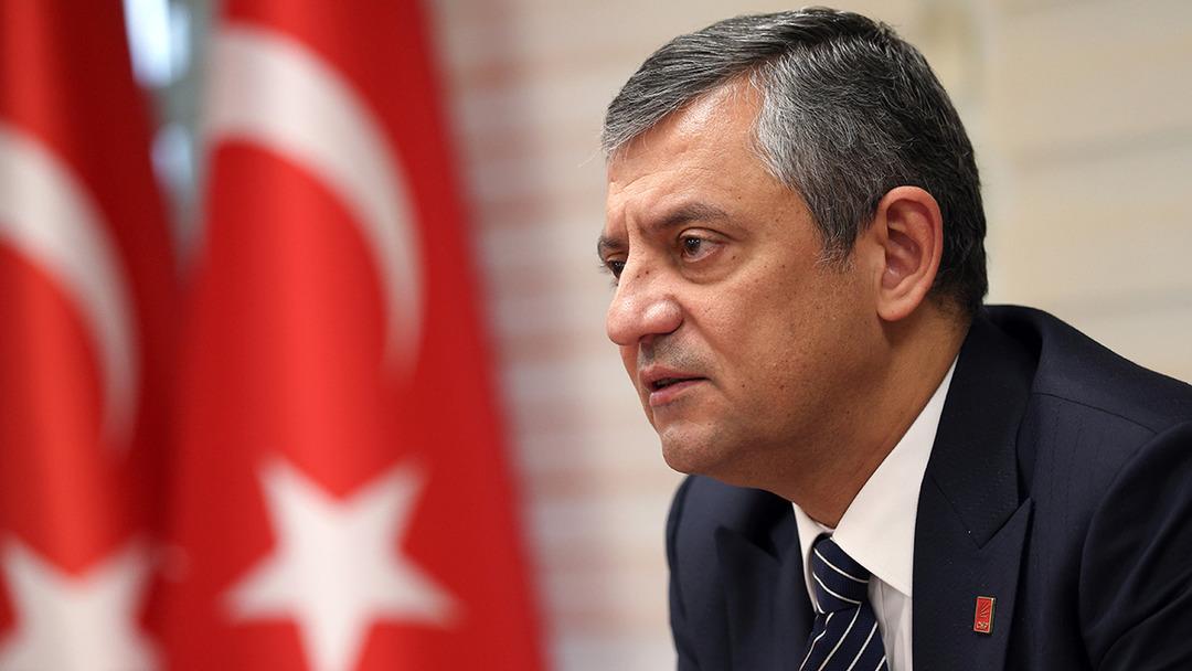 &Ouml;zg&uuml;r &Ouml;zel&rsquo;den anket itirafı! &lsquo;AK Parti&rsquo; detayını anlattı: &ldquo;Buna &ouml;zeleştirel bakıyoruz&rdquo; 3