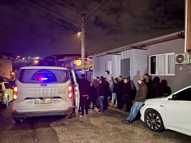 İzmir de eve giren hırsızların bı&ccedil;akladığı kişi &ouml;ld&uuml; 2