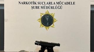 Cipte özel düzenekle gizlenmiş uyuşturucu ve silah bulundu