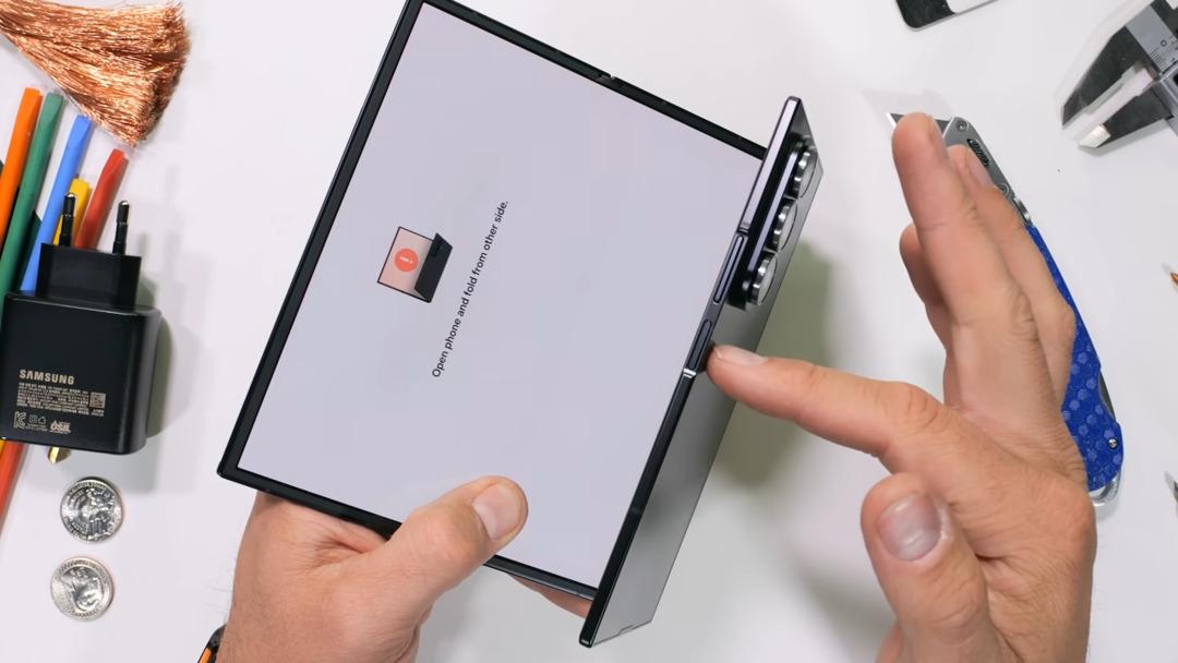 Samsung Galaxy Z TriFold dayanıklılık testine girdi: S&uuml;rpriz son! 1