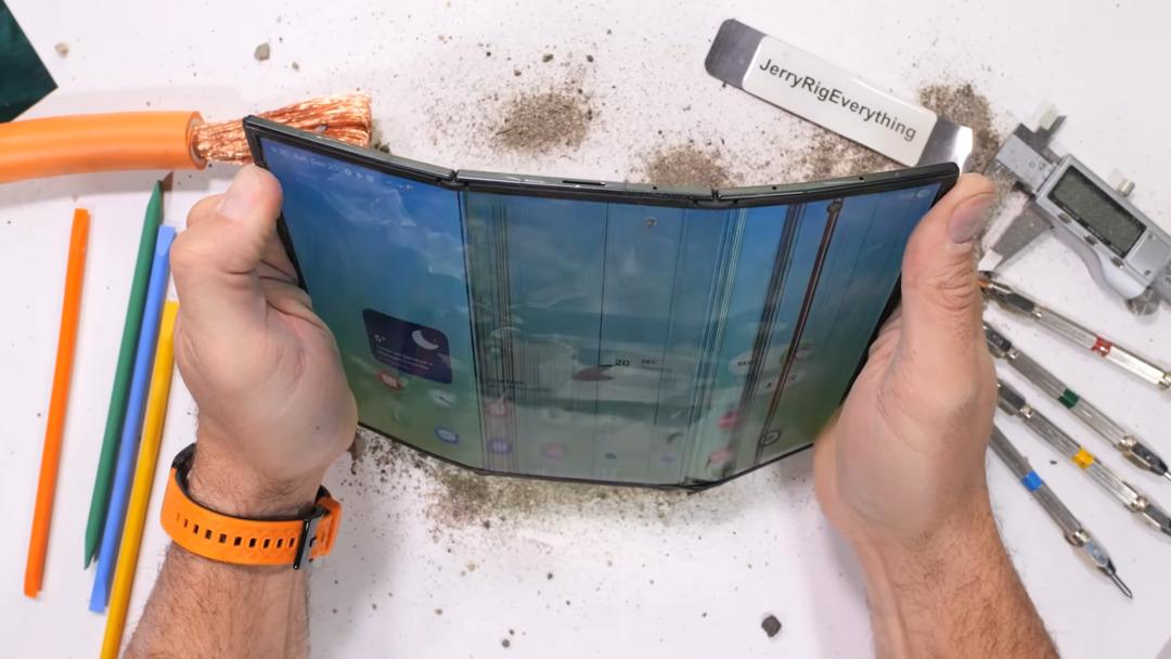 Samsung Galaxy Z TriFold dayanıklılık testine girdi: S&uuml;rpriz son! 3