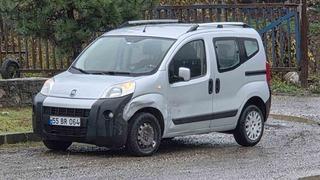 Otomobil ile hafif ticari araç çarpıştı: 2 yaralı