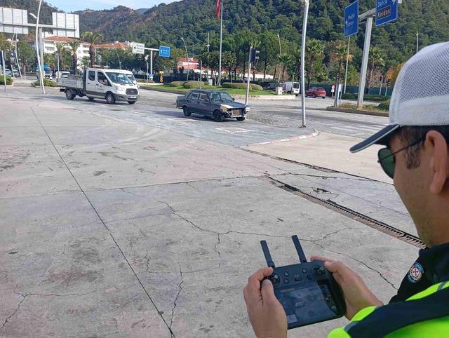 Marmaris&rsquo;te yeni yıl &ouml;ncesi trafik denetimleri sıklaştırıldı 4