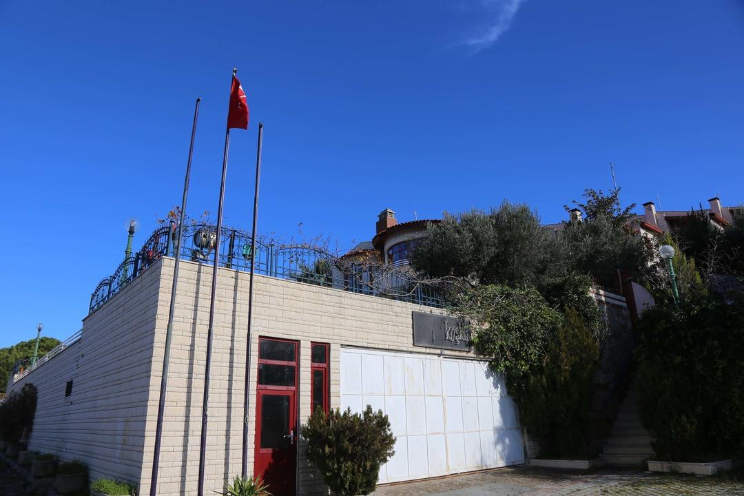 Kayahan ın  Gönül Köşkü  satışa çıktı! İstenen rakam dudak uçuklattı 3