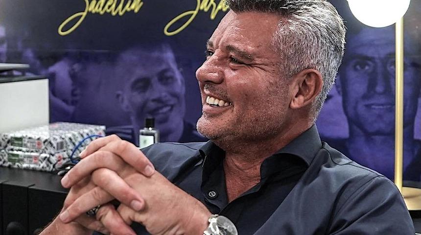 Galatasaray istiyordu! Sadettin Saran'dan taraftarı mest edecek hamle: &Ouml;yle bir ismi getiriyor ki...