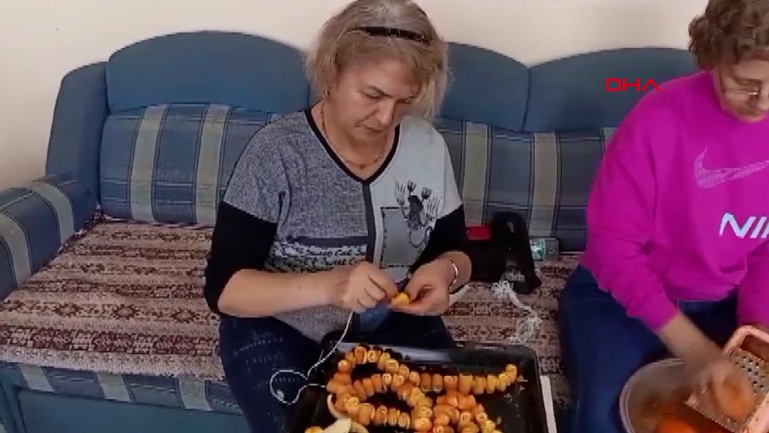 Sokaklardaki turun&ccedil;lar &ouml;ğrencilere burs oluyor 4