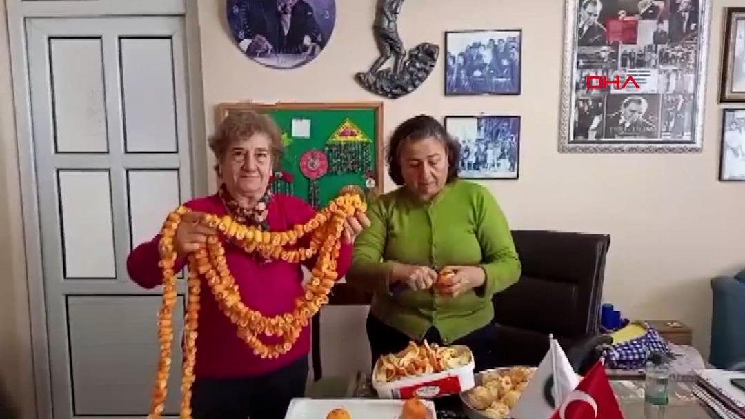 Sokaklardaki turun&ccedil;lar &ouml;ğrencilere burs oluyor 7