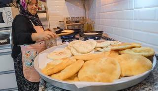 &Ccedil;orum'da "İlk namaz &ccedil;&ouml;reği" geleneği s&uuml;r&uuml;yor
