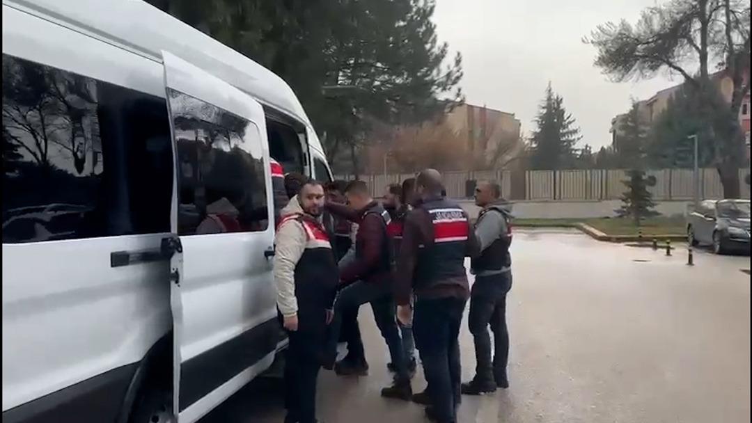 Son dakika | Kişisel veri casusları yakalandı! MİT 2 ilde d&uuml;ğmeye bastı; 8 internet sitesi kapatıldı 3