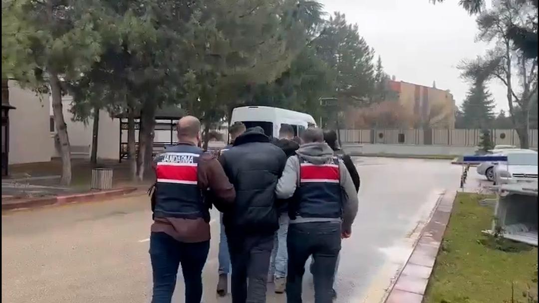 Son dakika | Kişisel veri casusları yakalandı! MİT 2 ilde d&uuml;ğmeye bastı; 8 internet sitesi kapatıldı 4