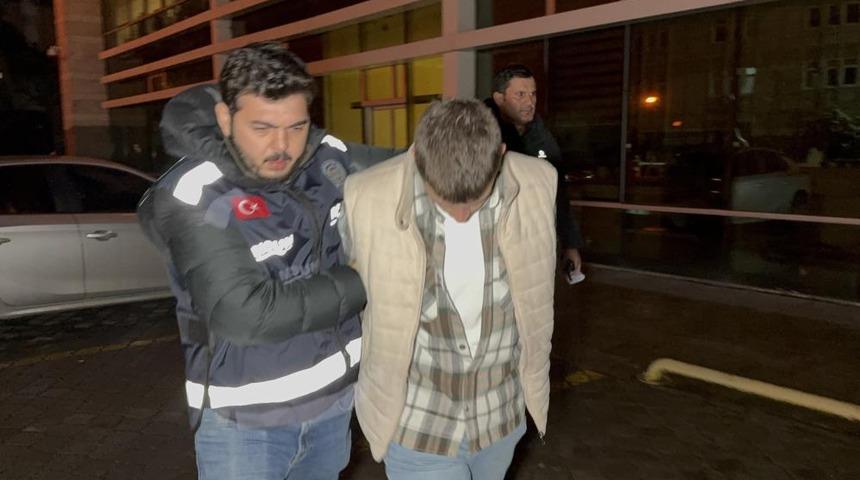 &Ccedil;aldığı motosikleti tarlaya attı, parmak izinden yakalandı