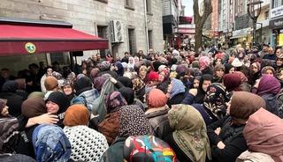 Umre yolcuları dualarla uğurlandı