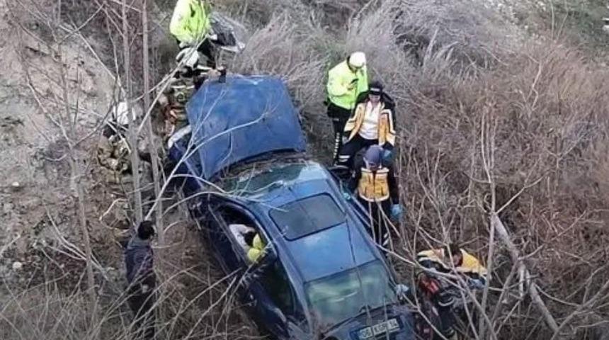 Ankara&rsquo;da feci kaza: Anne, baba ve 3 aylık bebek hayatını kaybetti
