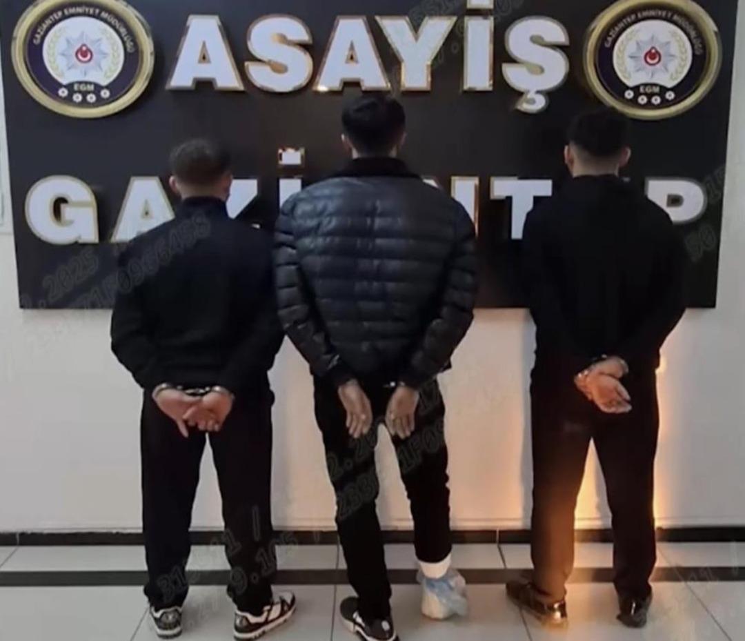 Gaziantep&rsquo;te ara&ccedil; ve işyeri kundaklayan 4 ş&uuml;pheli tutuklandı 2