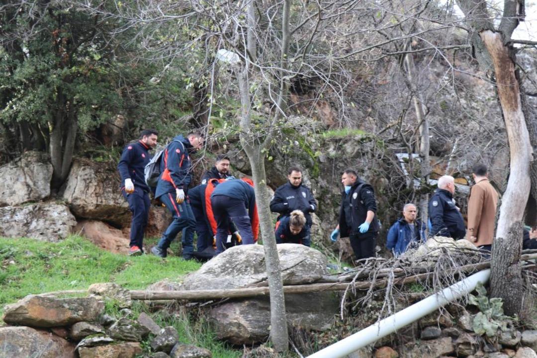 Kayıp Alzheimer hastası yaşlı adam dere kenarında &ouml;l&uuml; bulundu 2
