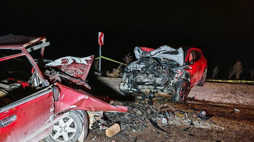 Manisa'da feci kaza: Aynı aileden 3 kişi hayatını kaybetti