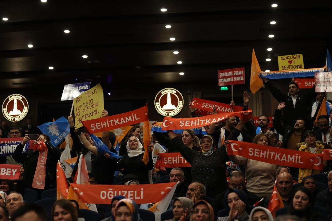 AK Parti Genel Sekreteri Eyy&uuml;p Kadir İnan: "Konu artık siyaset olmaktan &ccedil;ıkmıştır" 1
