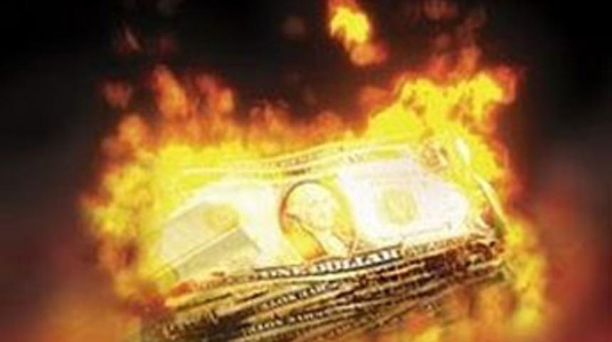 Piyasalar kaynıyor! Dolar rekora gidiyor!