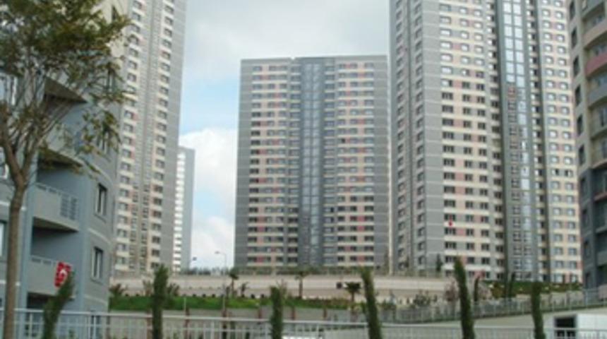 Emlak Konut hisselerini topluyor