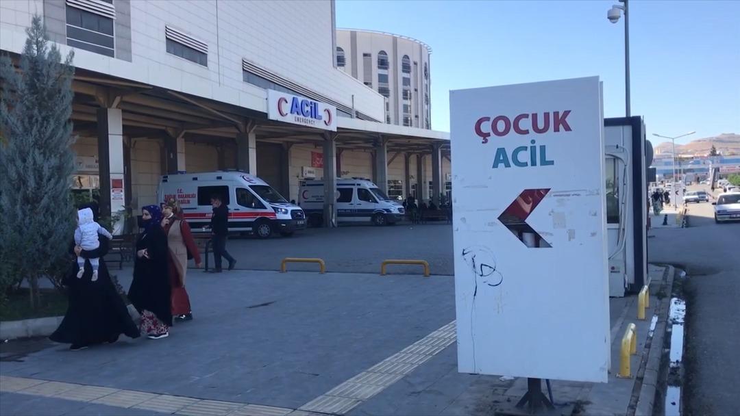 İnanılmaz hata! Ambulansta doğan bebeğin cinsiyetini yanlış yazmışlar  2