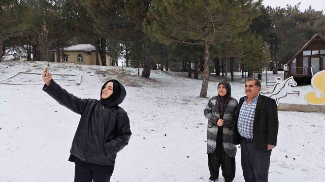 Manisa&rsquo;da y&uuml;ksek kesimlerde kar yağışı etkili oldu 3