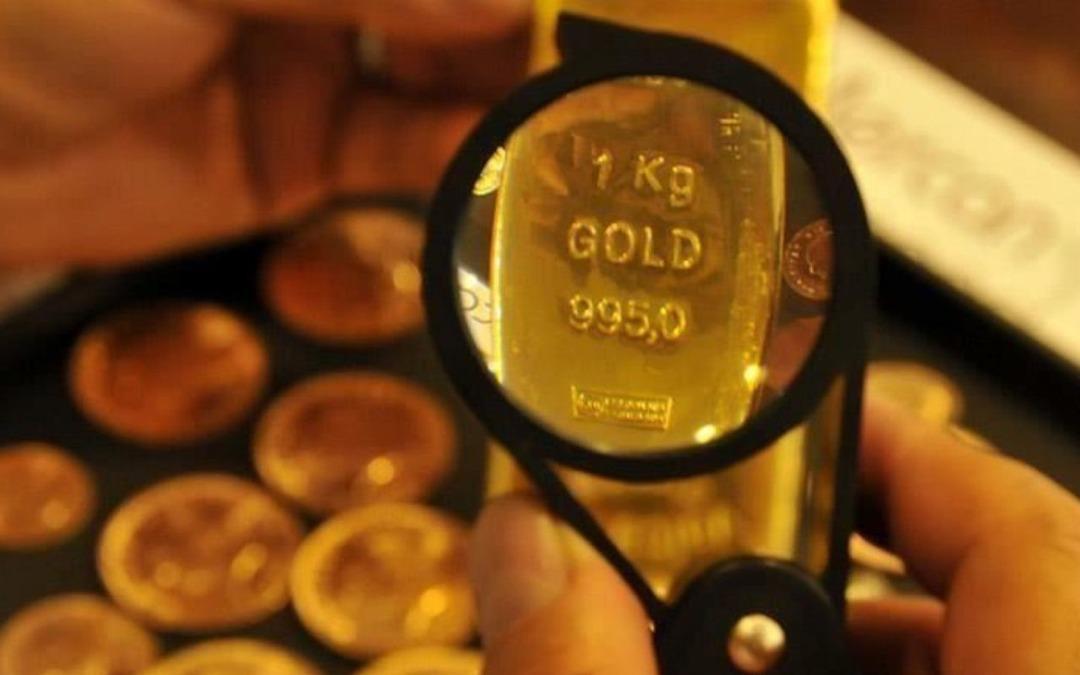 Altında 2026 beklentisi! Uzman isim rakam verdi: 10 bin TL masada 3