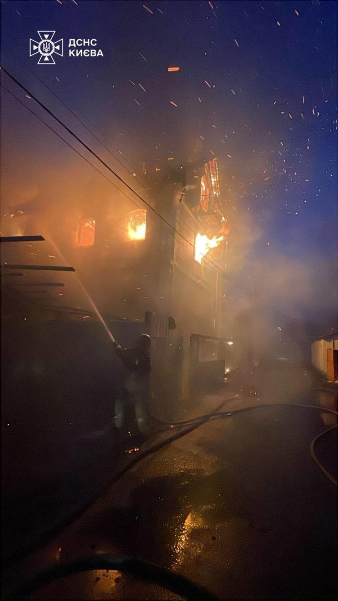 Kiev cehennemi! Rusya 500 İHA ile saldırdı: Kentten dumanlar yükseliyor! 3