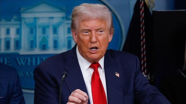 Trump'tan o &uuml;lke i&ccedil;in beklenmedik yorum! "Ne olduğunu bilen var mı?"