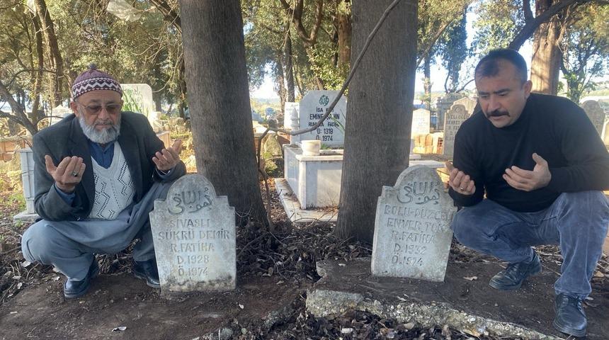 50 yıl &ouml;nce hayatını kaybeden iki tarım iş&ccedil;isinin mezarları sahiplerini bekliyor