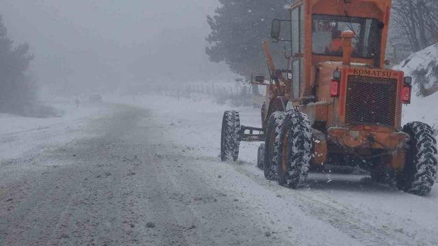 Domani&ccedil;&rsquo;te mevsimin ilk karı etkili oldu 3