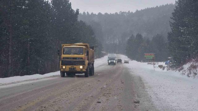 Domani&ccedil;&rsquo;te mevsimin ilk karı etkili oldu 2