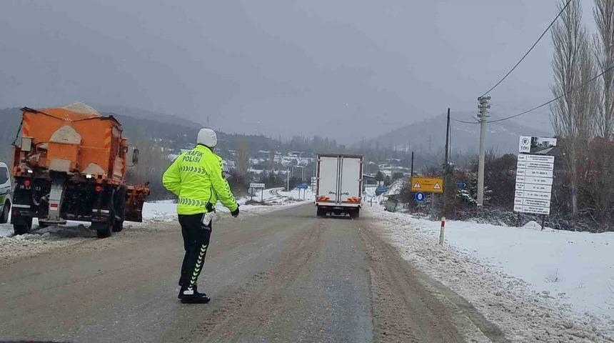 Domani&ccedil;&rsquo;te mevsimin ilk karı etkili oldu