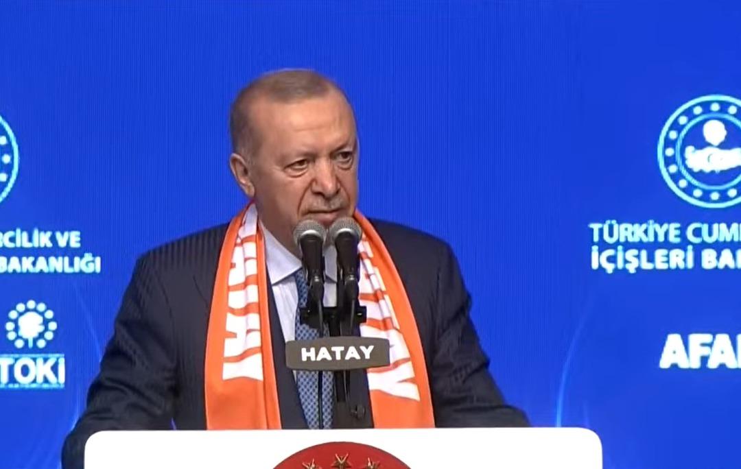 Hatay da 455 bininci konut teslim edildi! Cumhurbaşkanı Erdoğan: "S&ouml;zlerimizi tuttuk, alnımız ak başımız dik" 3