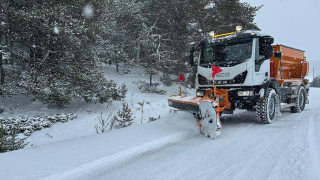Bolu'da kar alarmı! Ekipler sahada