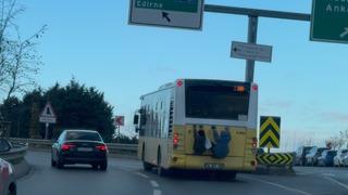 Yer: İstanbul! Otobüsün arkasında tehlikeli yolculuk