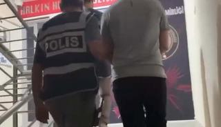 İzmir'de operasyon! Uyuşturucu ticareti yapan baba-oğul g&ouml;zaltına alındı