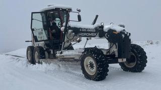 Elazığ'da kapalı köy yolu 111 oldu, ekipler çalışmalarını sürdürüyor