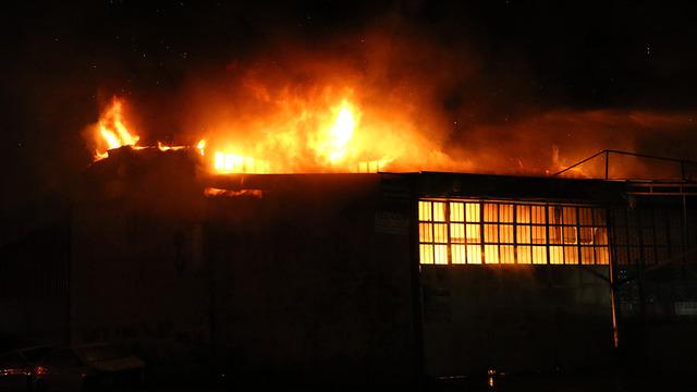 Hatay'da sanayi sitesinde yangın! Ekipler sevk edildi