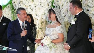 CHP Genel Başkanı Özgür Özel İzmir'de nikah törenine katıldı