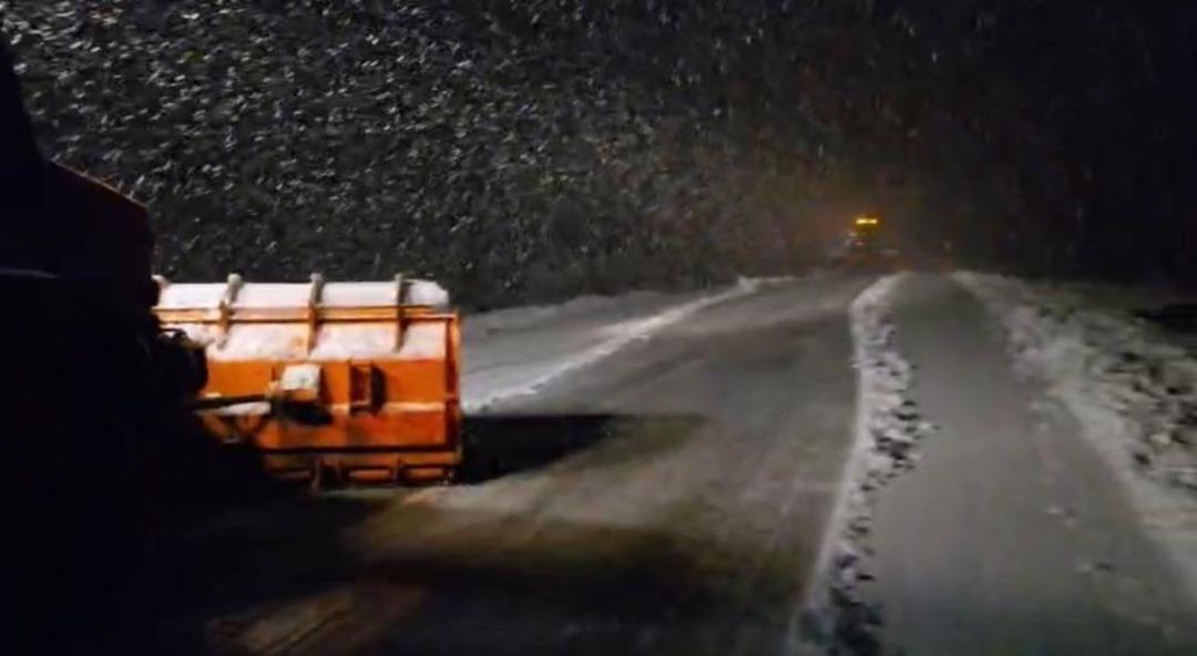 Siirt&rsquo;te karla m&uuml;cadele seferberliği: 97 ara&ccedil; ve 202 personel sahada 1