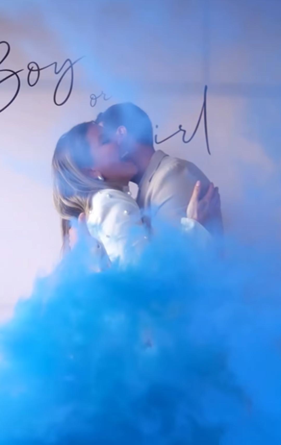 Esra Erol un kardeşi Eda Erol hamile! Cinsiyet partisi yaptılar 1